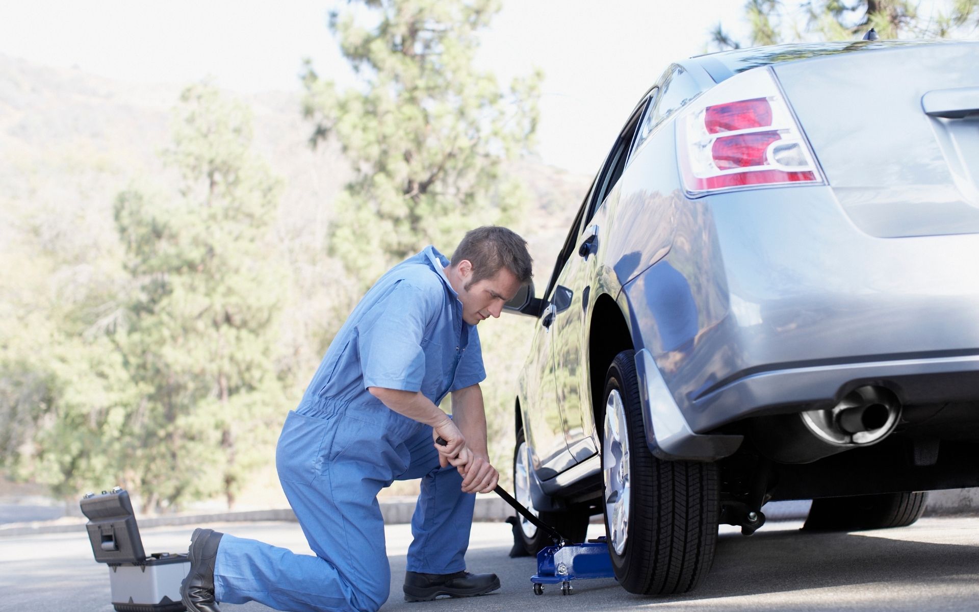 Yerinde Lastik Degişimi